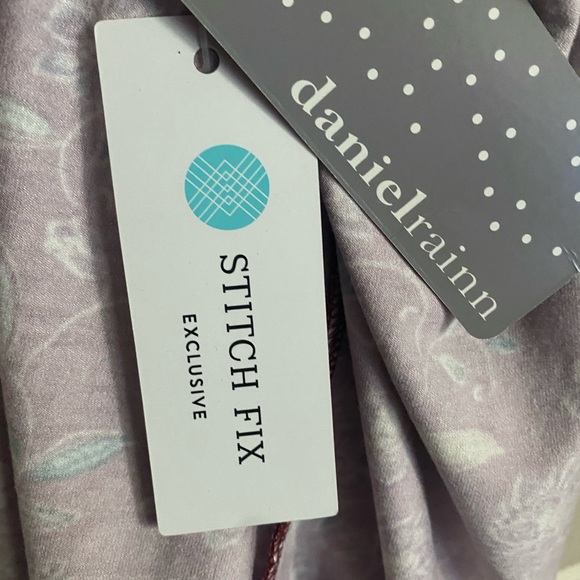 Daniel Rainn Sitchfix Exclusive Saharey Tassel Knit Rayon Top - Picture 7 of 11